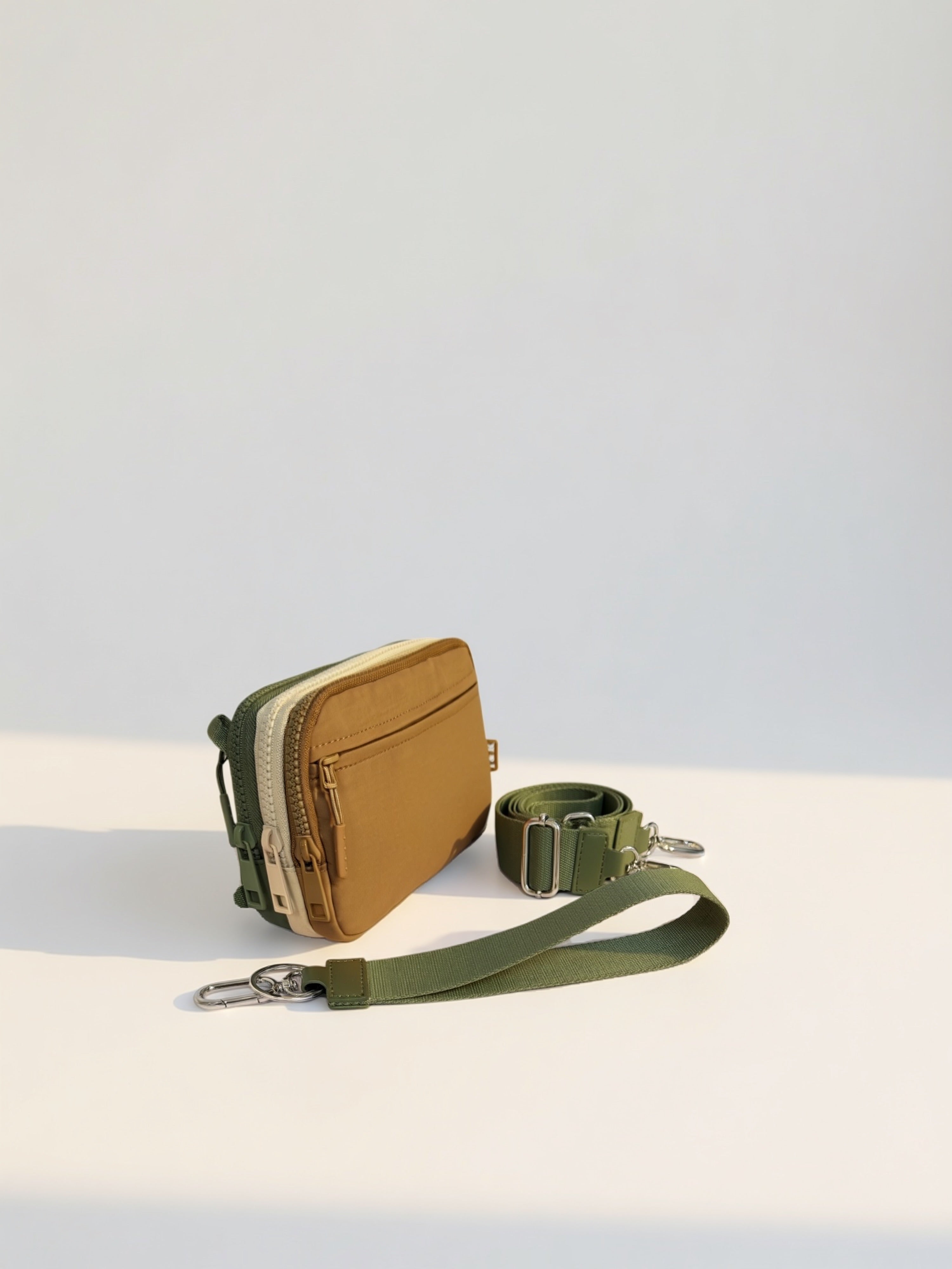 Iris Trio Wallet (#8036-9) Zipper Wallet with RFID - By Iris