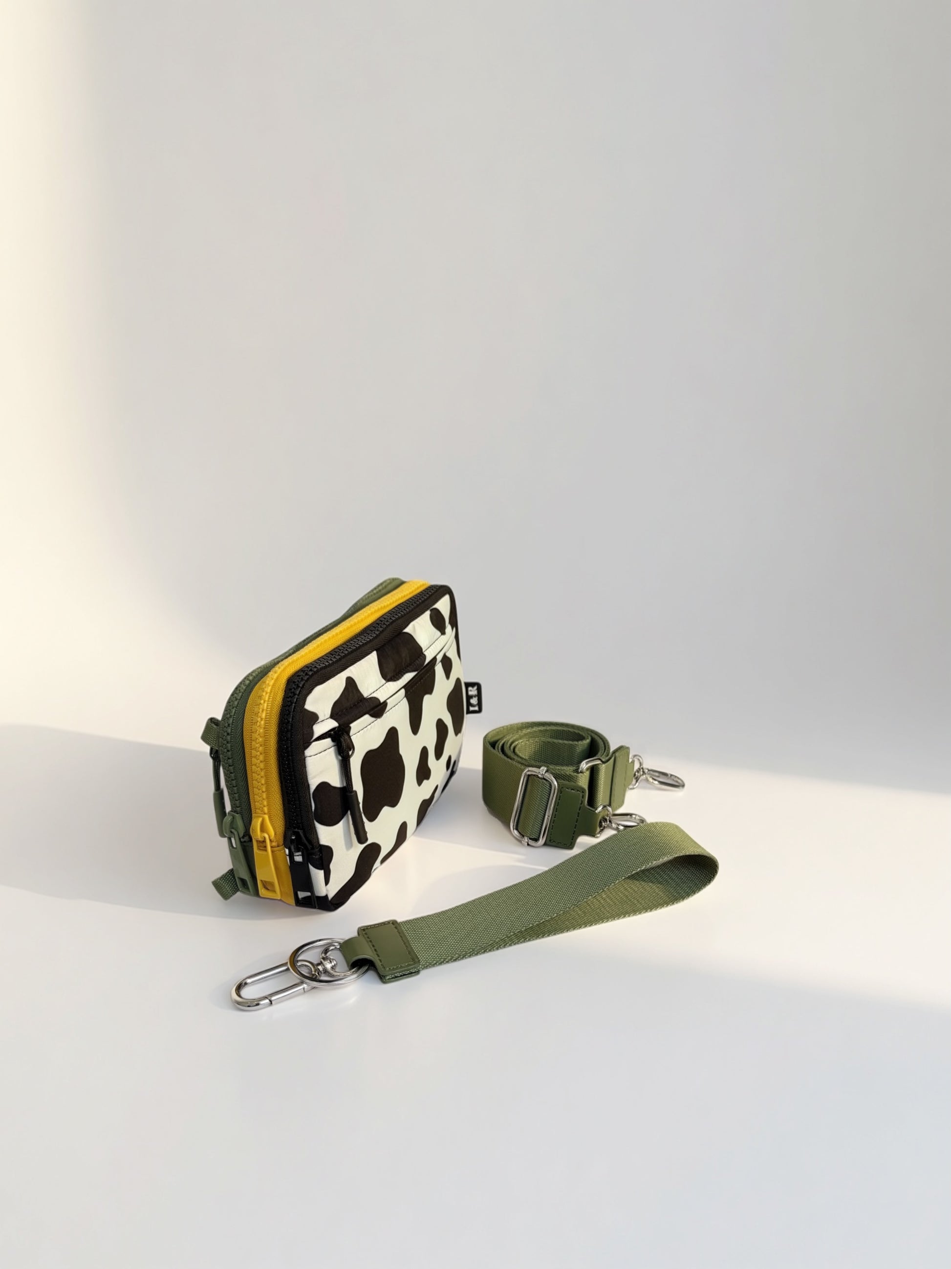 Iris Trio Wallet (#8036-9) Zipper Wallet with RFID  -  By Iris & Rainbow