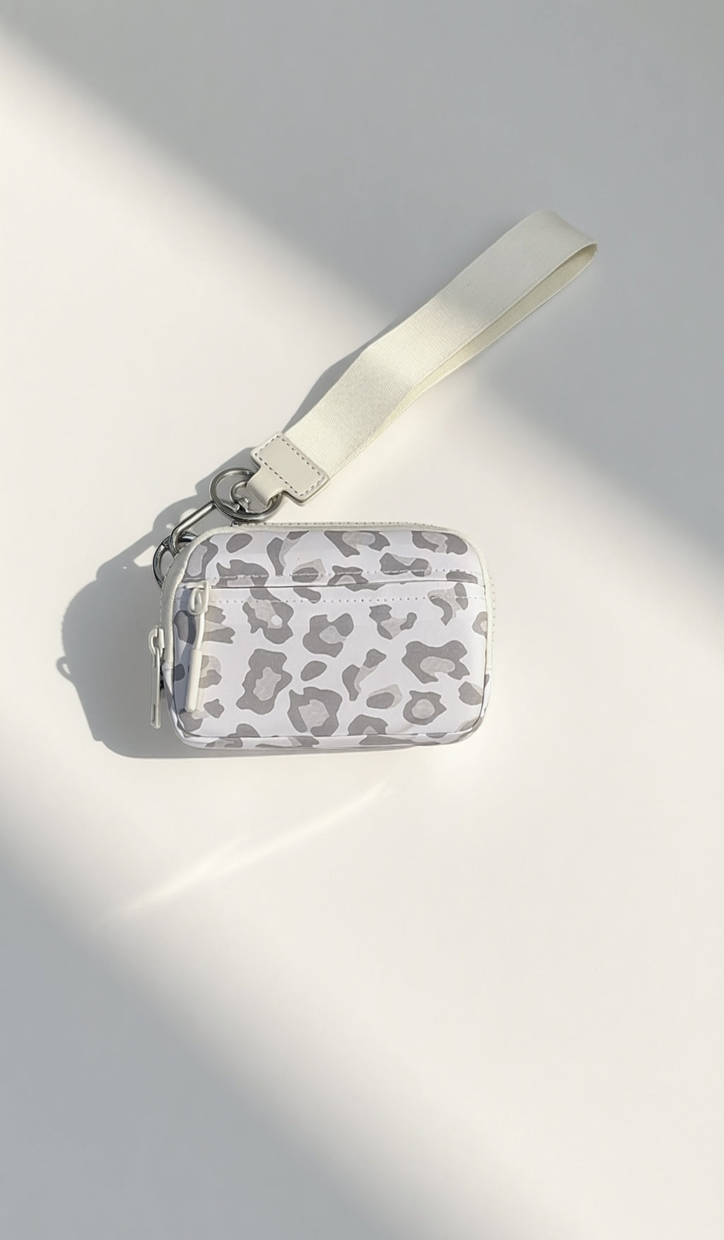 Iris Wallet 2nd Gen RFID (#8036-2) Minimalist Wallets - By Iris & Rainbow