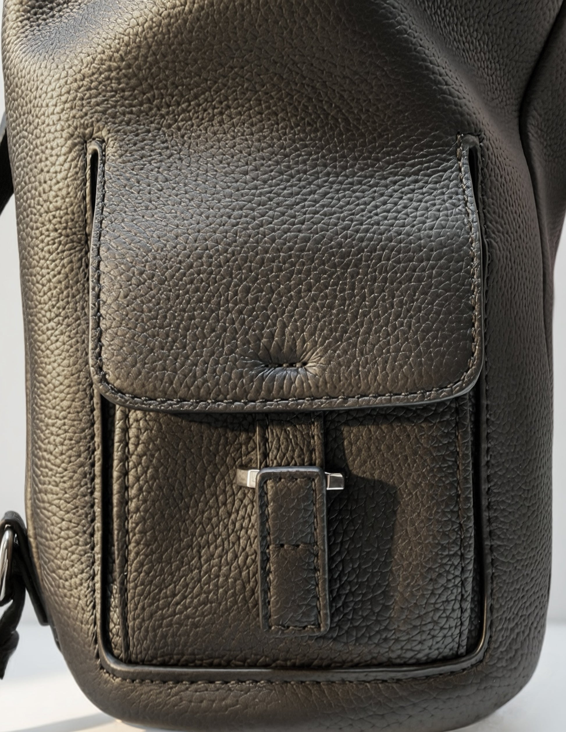 The Iris Trendy Leather Backpack Top-grain cowhide (#3001) By Iris & Rainbow