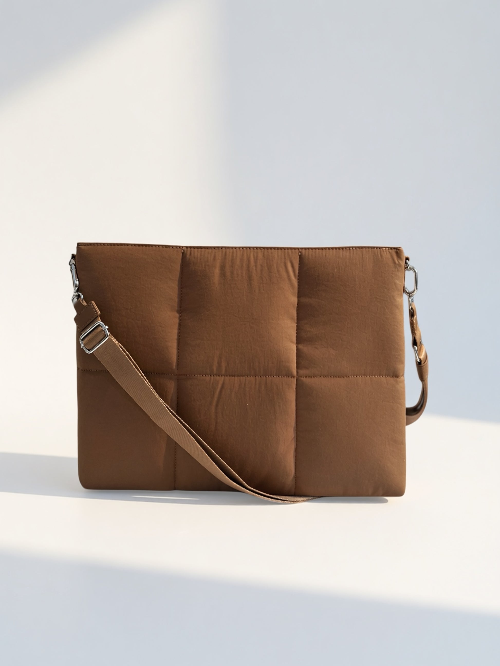 Iris Large Electronics Bag Protective Laptop Case (#24250) By Iris & Rainbow