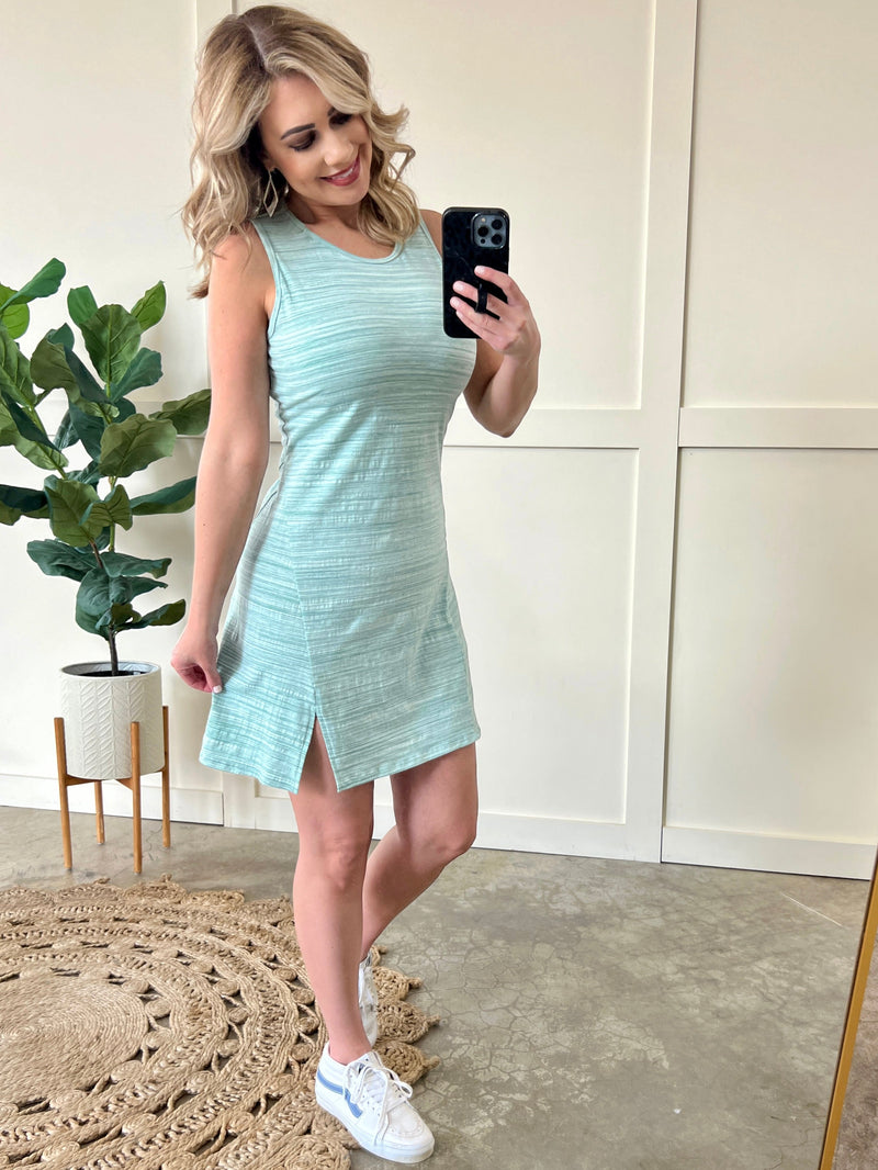 Front Slit Tennis Dress In Marbled Mint*