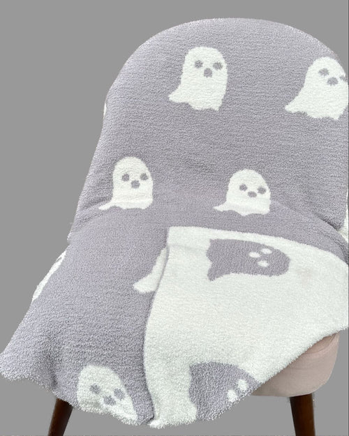 #S111 Halloween Ghost Blanket