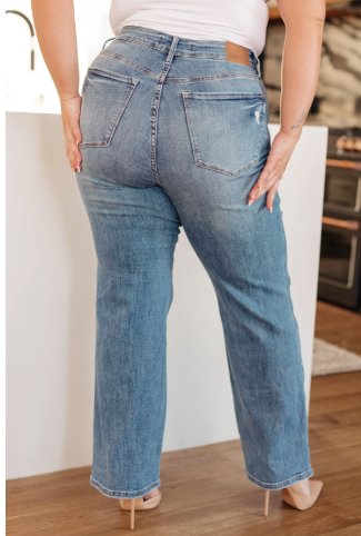 Dakota Knee Destroy Straight Judy Blue Jeans