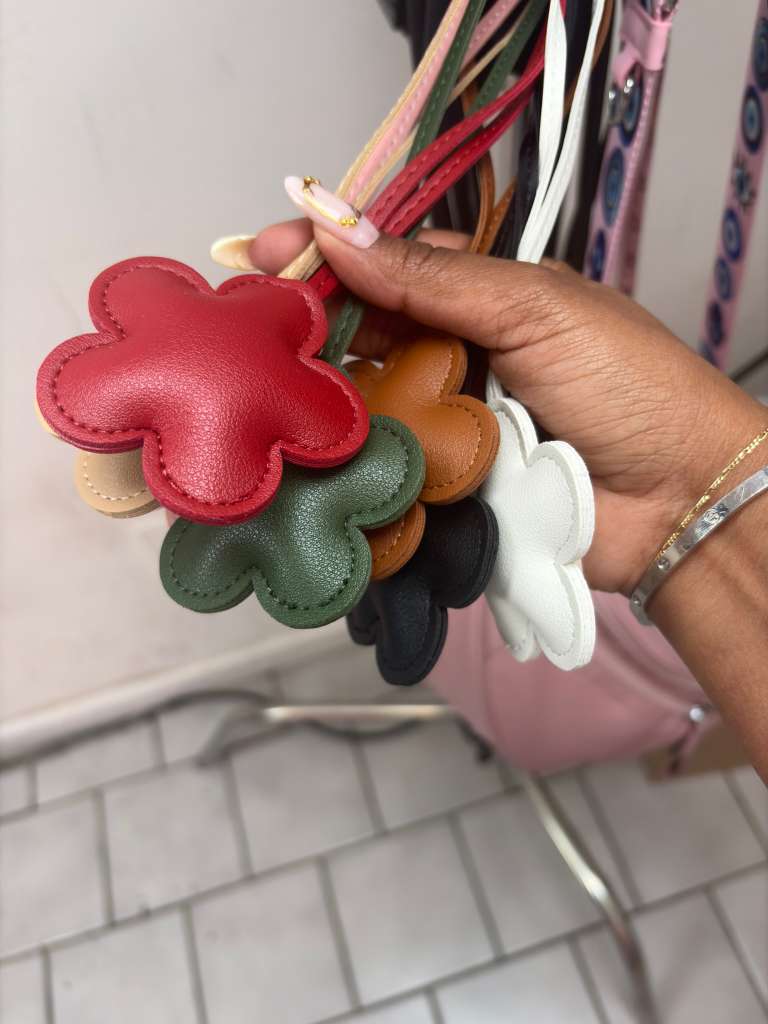 Random Flower PU Charm Live Special