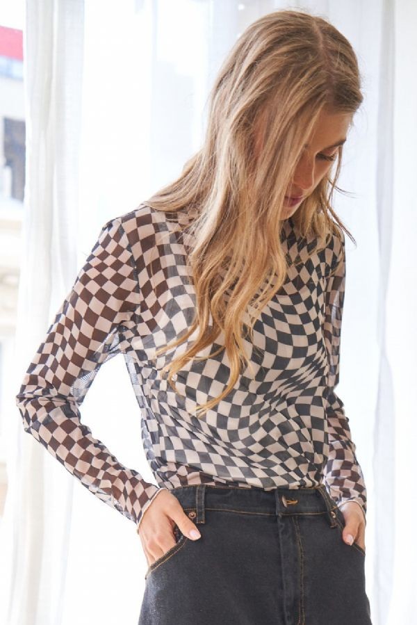 #P854 Checker Board Printed  Long Sleeve Top