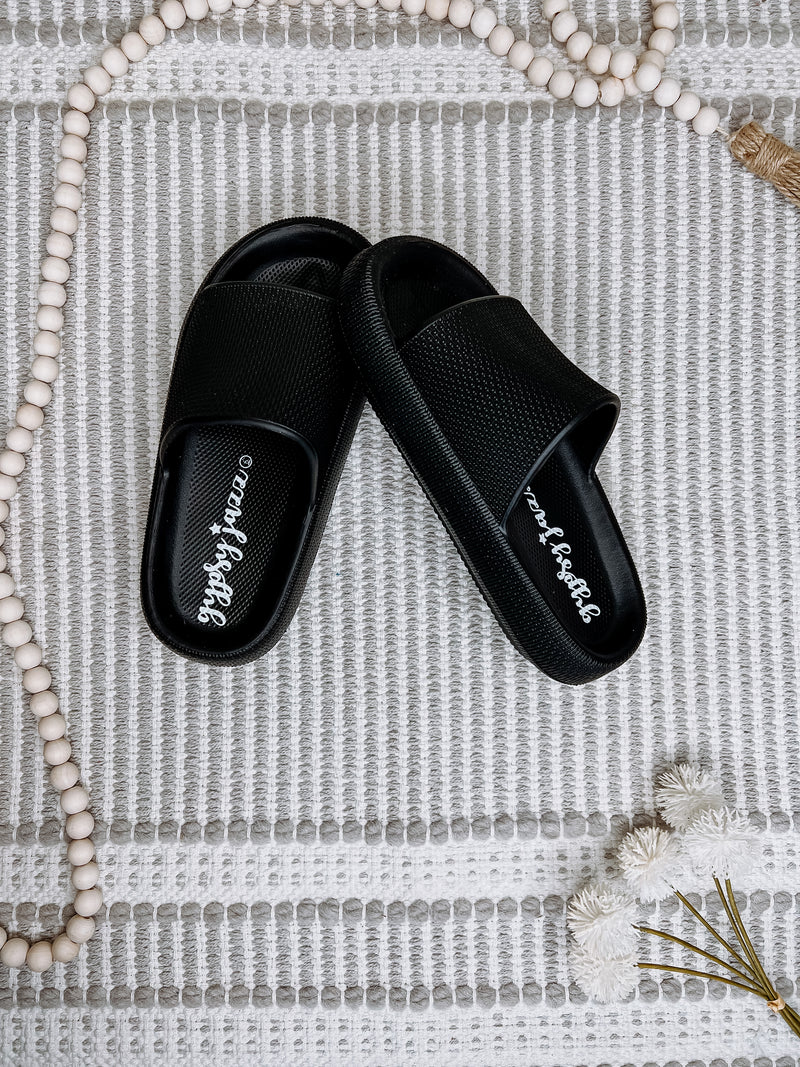 #N307 Moon Slides (Black)