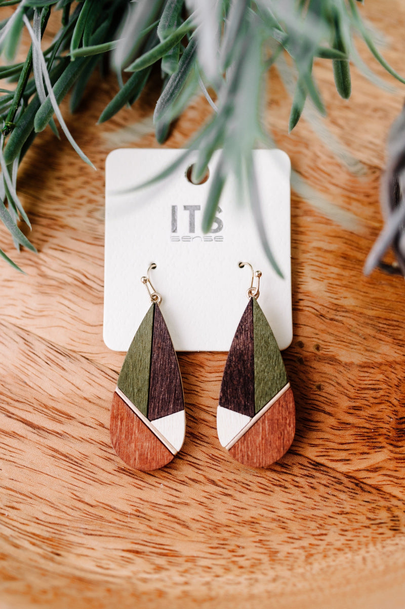 Wooden Colorblock Teardrop Dangle Earrings In Olive Neutrals