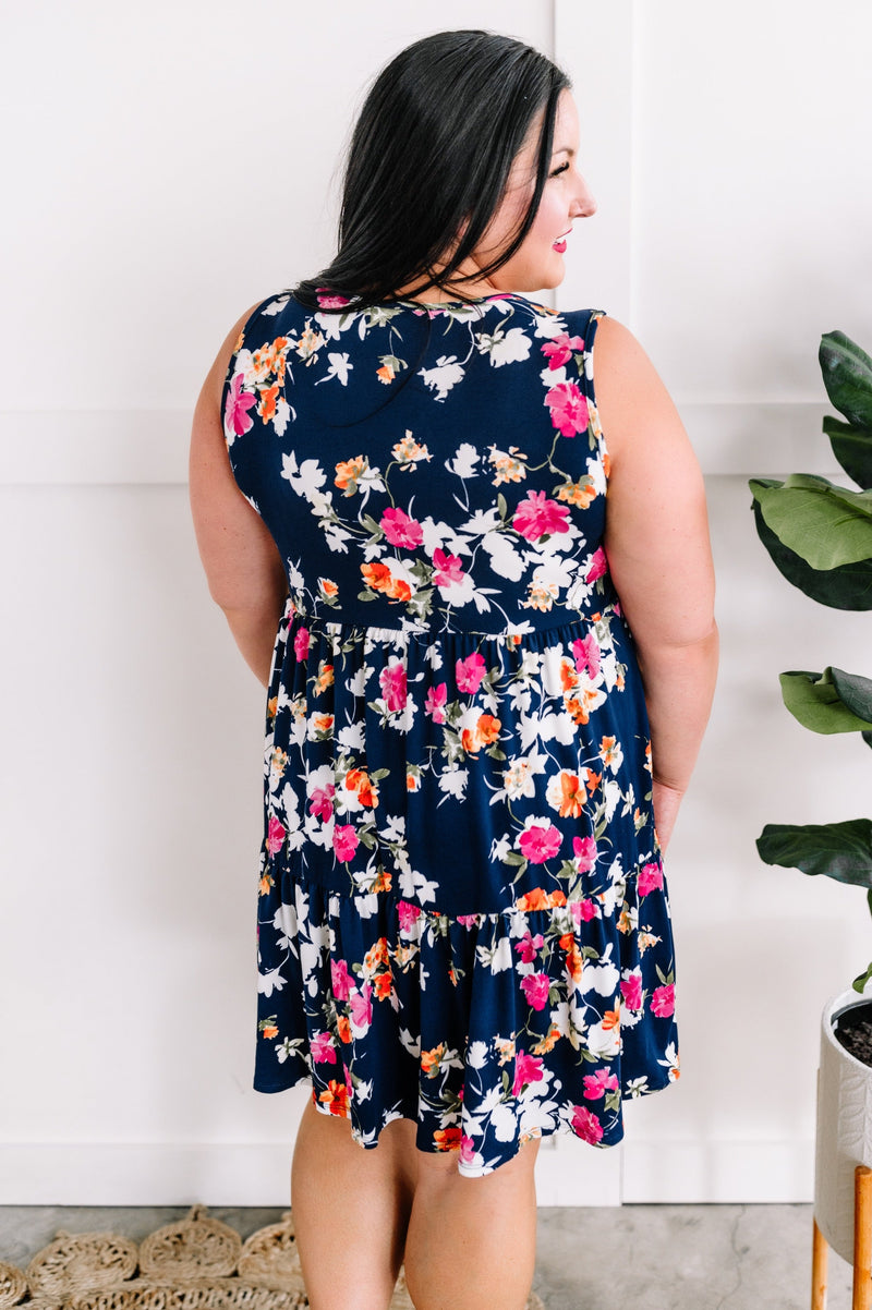 V Neck Tiered Sleeveless Dress In Navy Florals