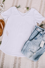 En Pointe V Neck Knit Top In White