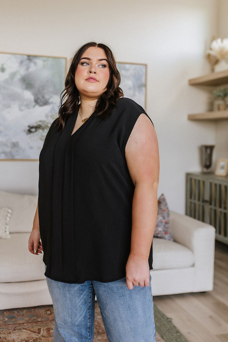 Elevate Everyday Blouse in Black BF35