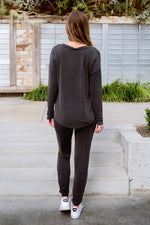 Essential Lounge Top In Black Lava Winter22