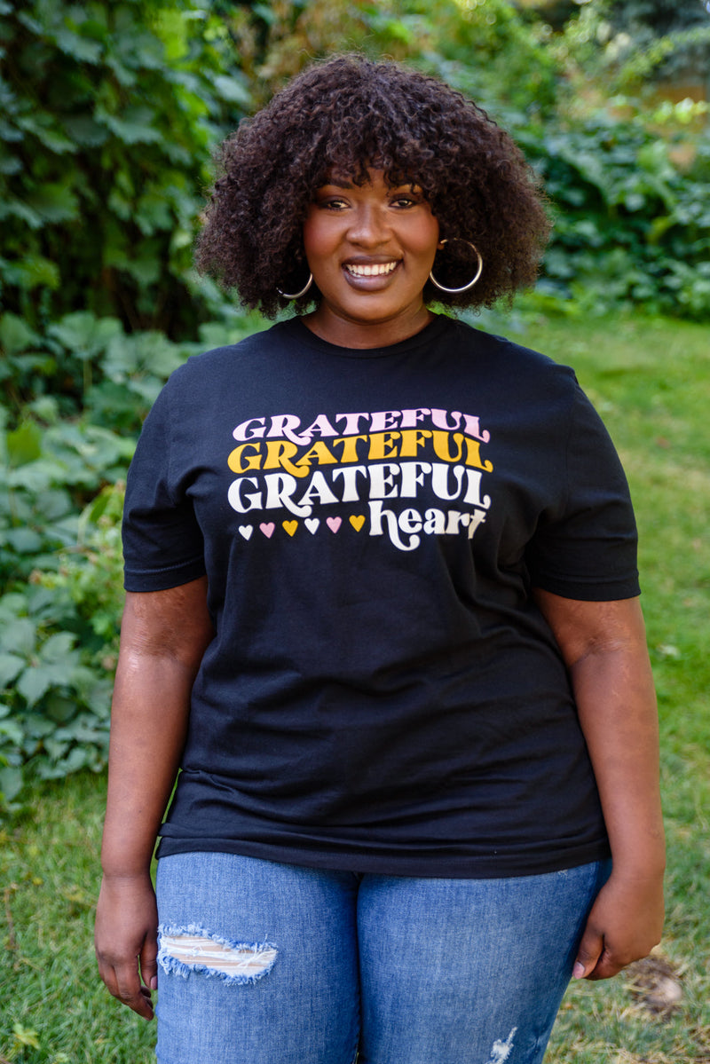 Grateful Heart Graphic T-Shirt In Black Winter22