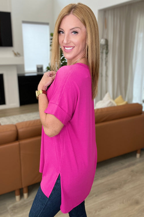 V-Neck Cuffed Sleeve Hi-Low Hem Top in Magenta