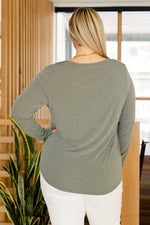 Lacey Long Sleeve V Neck In Olive LD23