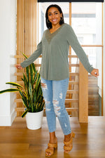 Lacey Long Sleeve V Neck In Olive LD23