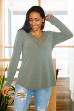 Lacey Long Sleeve V Neck In Olive LD23