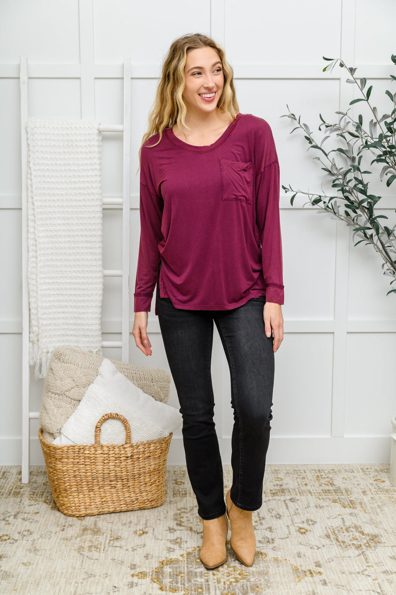 Long Sleeve Knit Top With Pocket In Burgundy BF35