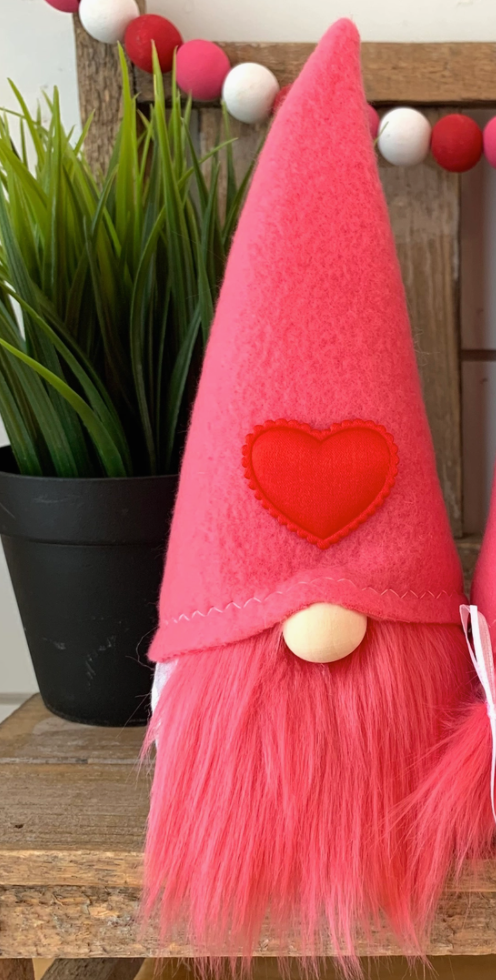 #L941  7" Mini Valentine Gnome (Boy)