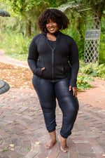Staying Swift Activewear Jacket In Black (Online Exclusive) – Uptown  Boutique Ramona