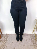 #M562 Just Awesome Zenana Jeans