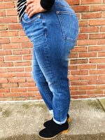 #K632 Standing On My Own Boyfriend Judy Blue Jeans