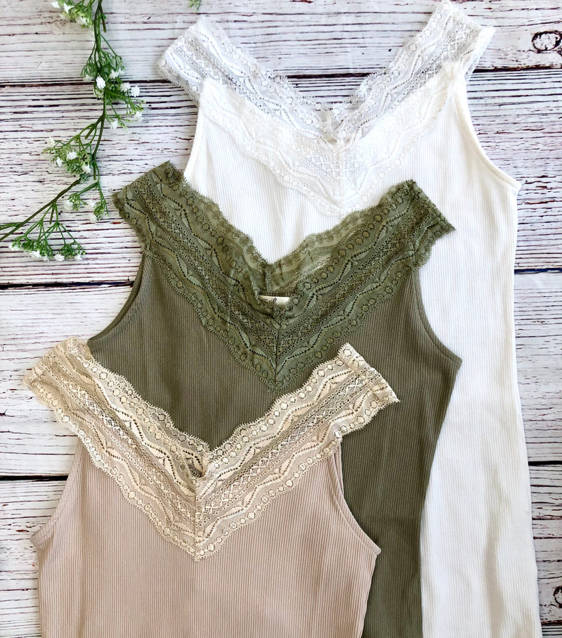#H753 Dreaming Of A Lace Tank (Off-White)