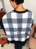#L40 *Doorbuster* Plaid About You Top (Black/White)