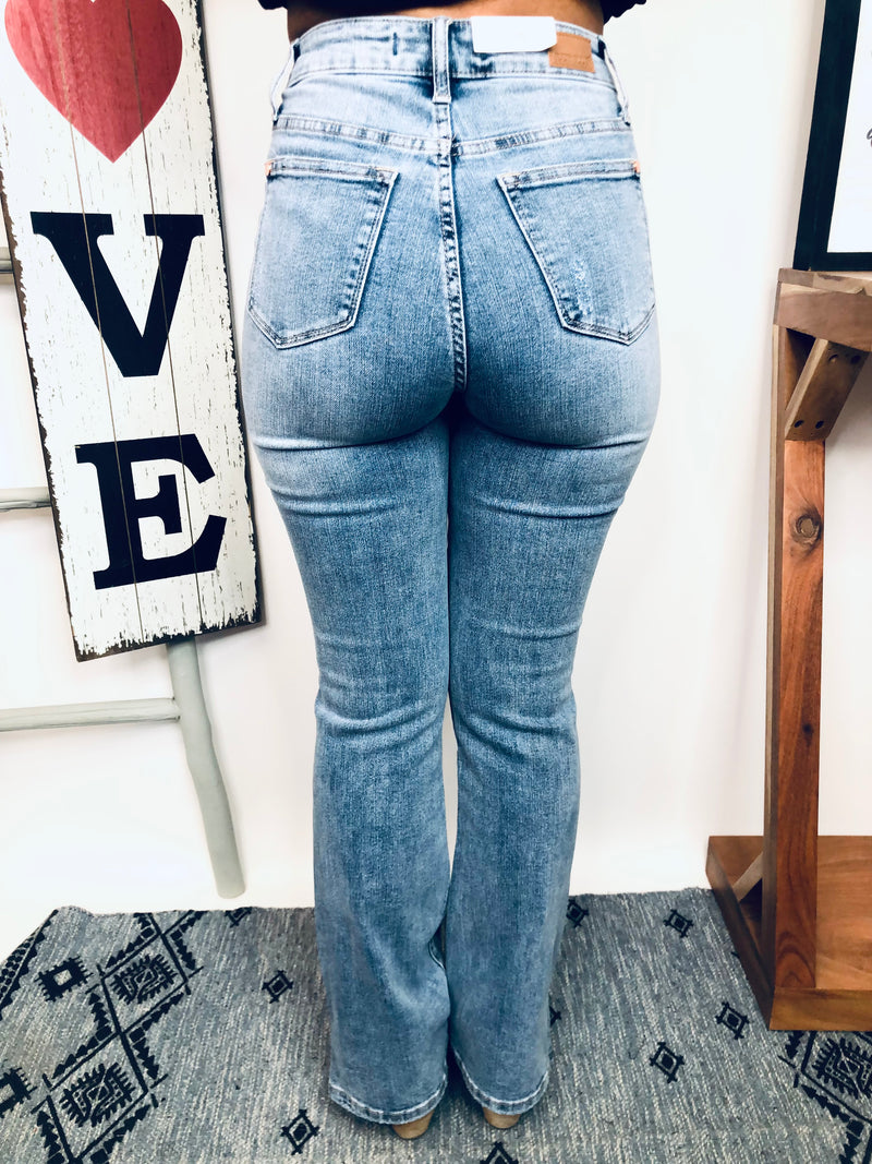 #M163 Hips Don't Lie Slim Bootcut Judy Blue Jeans